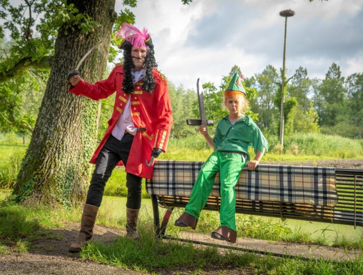 Kapitein Haak en Peter Pan door Peter Stam